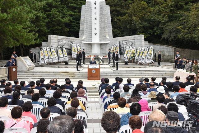 [부산=뉴시스] 지난해 열린 순직선원 위패봉안 및 합동위령제. (사진=선원노련 제공) 