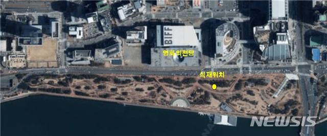  [부산=뉴시스] 허상천 기자 = 부산시는 ㈔부산그린트러스트·㈔부산국제영화제와 함께 23일 해운대 APEC 나루공원에서 ‘제25회 부산국제영화제와 함께하는 영화의 숲 조성 행사’를 개최한다고 22일 밝혔다. 2020.10.22. (위치도 = 부산시 제공) photo@newsis.com