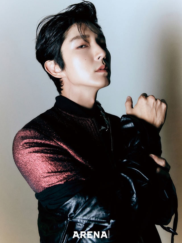 [서울=뉴시스] 배우 이준기 화보 (사진 = 아레나 옴므 플러스) 2020.10.22. photo@newsis.com