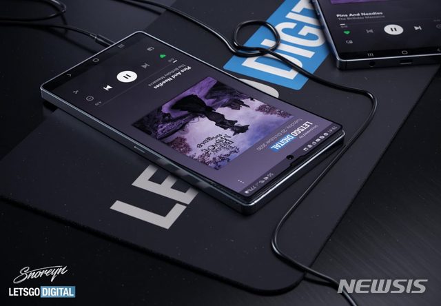 [서울=뉴시스] 23일 네덜란드 IT 및 특허 전문 매체 레츠고디지털(LetsGoDigital)에 따르면, 삼성전자는 지난 2월 '확장 가능한 내부 공간을 갖는 전자기기'라는 제목으로 세계지적재산기구(WIPO)에 특허를 출원했으며 해당 문서가 이달 15일 공개됐다. 삼성전자는 스마트폰에서 최상의 음질을 구현하기 위해 음악 등을 감상할 때 액정이 튀어나오는 모델을 개발했다. (이미지 출처=레츠고디지털)