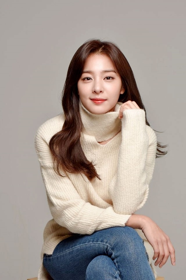[서울=뉴시스] tvN 월화극 '청춘기록'에 출연한 설인아 (사진 = 위엔터테인먼트) 2020.10.27. photo@newsis.com