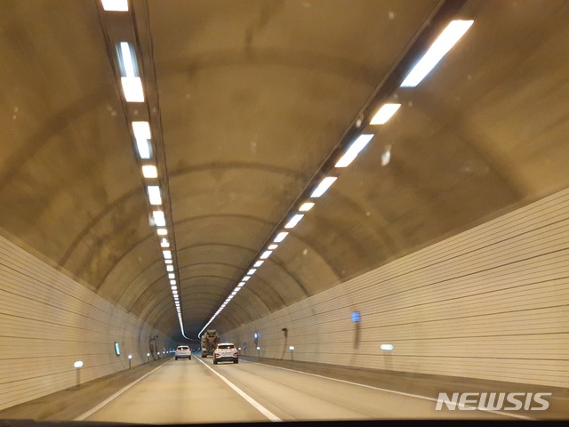 '혈세먹는 하마' 미시령 터널, 강원도 손실보전금 3852억원 지불