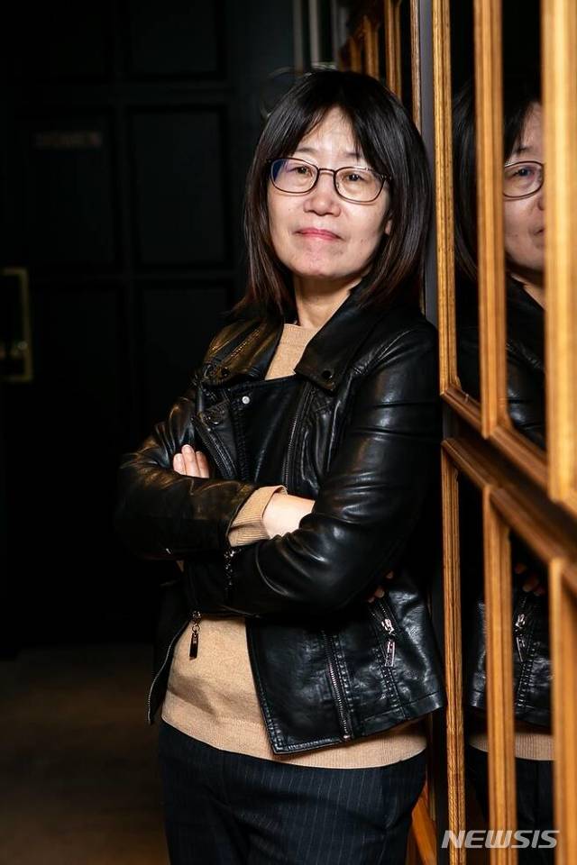 [서울=뉴시스] 신수원 감독. (사진=준필름 제공)