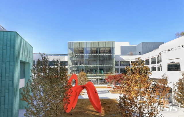 [서울=뉴시스]현대프리미엄아울렛 스페이스원 