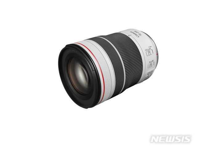 [서울=뉴시스] RF70-200mm F4 L IS USM 렌즈 (제공=캐논코리아컨슈머이미징)