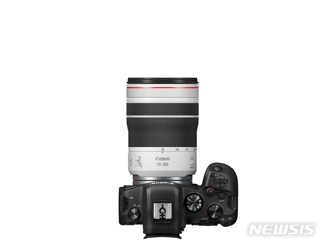 [서울=뉴시스] RF70-200mm F4 L IS USM 렌즈 & EOS R6 (제공=캐논코리아컨슈머이미징)