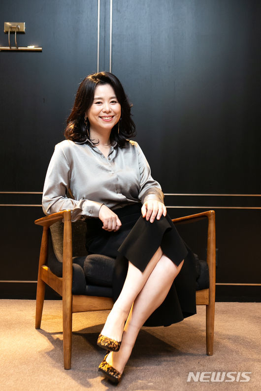 [서울=뉴시스] 영화 '애비규환'에 출연한 배우 장혜진. (사진=리틀빅픽처스 제공) 2020.11.06. photo@newsis.com