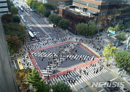 [서울=뉴시스] 서울 종로구청 입구 대각선 횡단보도. (사진=서울시 제공) 2020.11.10. photo@newsis.com 