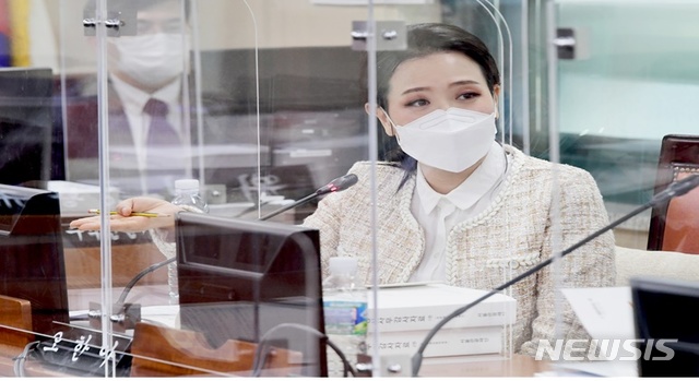 [서울=뉴시스] 서울시의회 더불어민주당 오한아 의원. (사진=서울시의회 제공) 2020.11.16. photo@newsis.com 