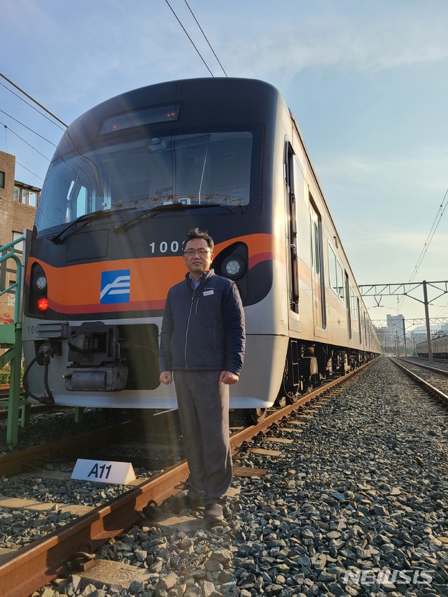 [부산=뉴시스] 부산교통공사 차량처 송병기 차장 제122회 철도차량기술사 시험 최종 합격 (사진= 부산교통공사 제공).