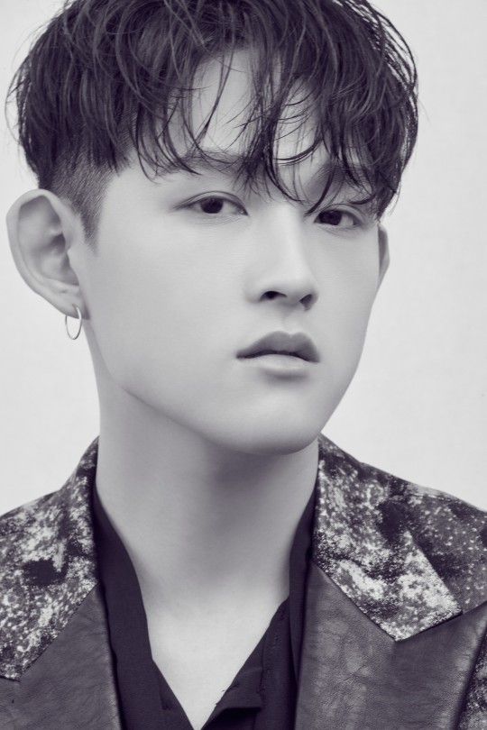 [서울=뉴시스] 고(故) 최진실의 아들 최환희가 지플랫(Z.flat)이라는 활동명으로 가수 데뷔한다. (사진 = 로스차일드 제공) 2020.11.18. photo@newsis.com