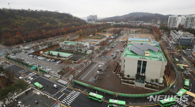 [서울=뉴시스] 조수정 기자 = 서울시가 대한항공 소유의 종로구 송현동 부지를 매입하기 위해 LH와의 교환부지로 서울 마포구 상암동 서부운전면허시험장 땅을 검토하고 있는 것으로 알려졌다. 사진은 19일 서부운전면허시험장. 2020.11.19.&nbsp; chocrystal@newsis.com