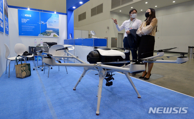 [대구=뉴시스] '대한민국 ICT융합엑스포'에서 하이브리드 방식의 수소 연료 드론이 전시돼 있다. 뉴시스DB. 2025.10.15. photo@newsis.com