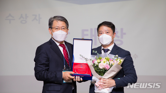 대구가톨릭대학교병원 응급의학과 장태창(오른쪽) 교수