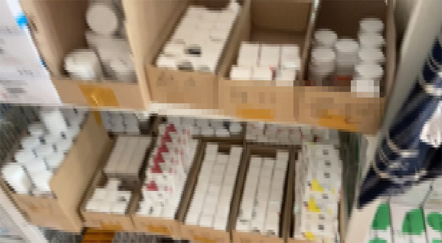 [서울=뉴시스] 식품의약품안전처는 단백동화스테로이드 등 전문의약품을 헬스트레이너, 일반인 등에게 불법으로 유통·판매한 혐의로 헬스트레이너 A씨(26세)를 구속해 검찰에 송치했다고 23일 밝혔다. (사진자료=식약처 제공) 