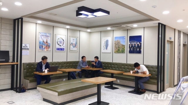 [전주=뉴시스] 서울 용산역 ‘전북비즈니스라운지’ 모습.