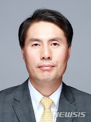 [서울=뉴시스] 이진성 롯데푸드 대표이사. (사진=롯데지주 제공)