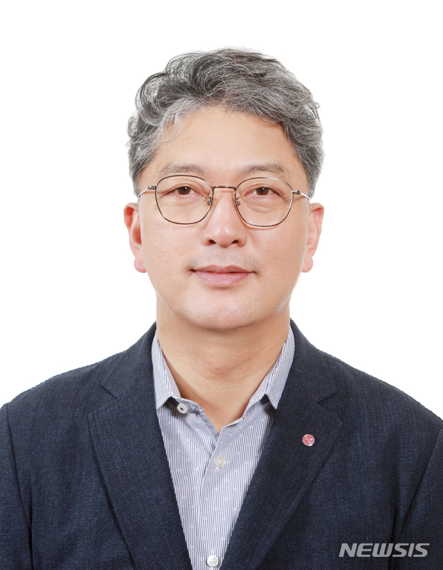 [서울=뉴시스] LG전자 한국영업본부장 이상규 사장. 2020.11.26.(사진=LG전자 제공)