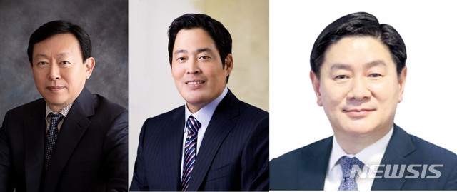 [서울=뉴시스] (왼쪽부터) 신동빈 롯데그룹 회장, 정용진 신세계그룹 부회장, 허연수 GS리테일 부회장.