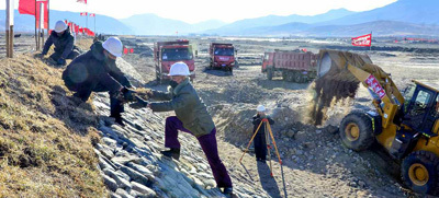 [서울=뉴시스] 216사단 철길건설려단 평안남도련대에서. 2020.11.28. (사진=노동신문 캡처) 