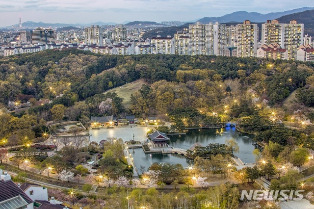 [수원=뉴시스] 경기옛길 콘텐츠 공모전 사진분야 대상 '영남길' (사진=경기도 제공)