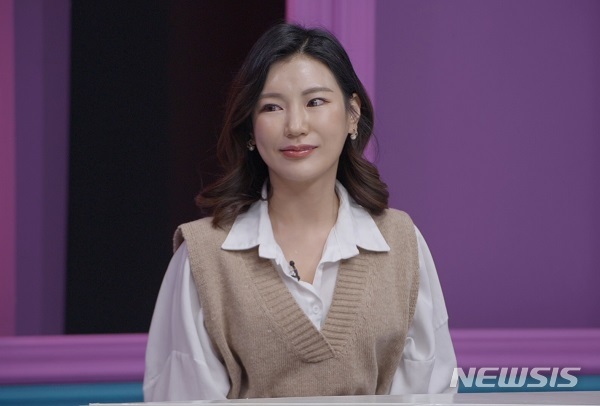 [서울=뉴시스]이수. (사진=SBS플러스 '언니한텐 말해도 돼' 제공) 2020.12.02. photo@newsis.com