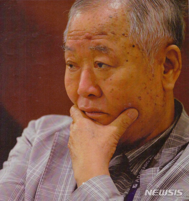 [서울=뉴시스]신인섭 전 중앙대 신문방송대학원 초빙교수. (사진 = 문체부 제공) 2020.12.04. photo@newsis.com