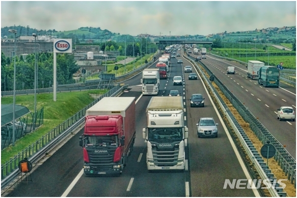 갈 길 먼 수소산업…"저장기술·충전소 등 인프라 확충 시급"