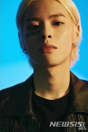 [서울=뉴시스]래퍼 칠린호미. (사진=칠린호미 인스타그램 사진 캡처) 2020.12.05. photo@newsis.com