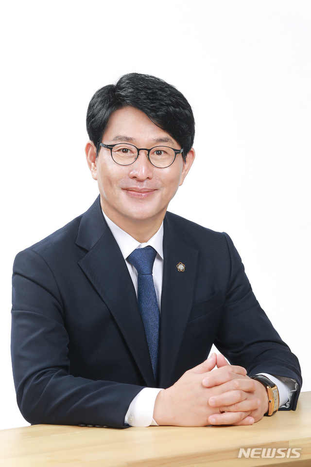 [전주=뉴시스]윤난슬 기자 = 제35대 전북지방변호사회 회장에 홍요셉 변호사 선출.(사진=전북변호사회 제공) 