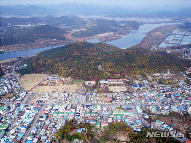 [서울=뉴시스]부소산성 전경(사진=문화재청 제공)2020.12.08 photo@newsis.com