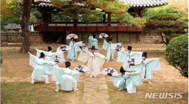 [서울=뉴시스]향교·서원문화재-밀양향교, 천년의 역사를 새기다(사진=문화재청 제공)2020.12.10 photo@newsis.com