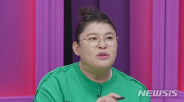 [서울=뉴시스] SBS플러스 예능 프로그램 '언니한텐 말해도 돼’ 7회 (사진=SBS플러스 제공) 2020.12.11. photo@newsis.com