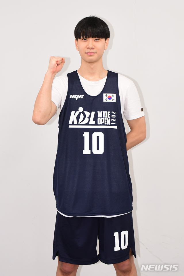 [서울=뉴시스]삼일상고 이주영 (사진 = KBL 제공)