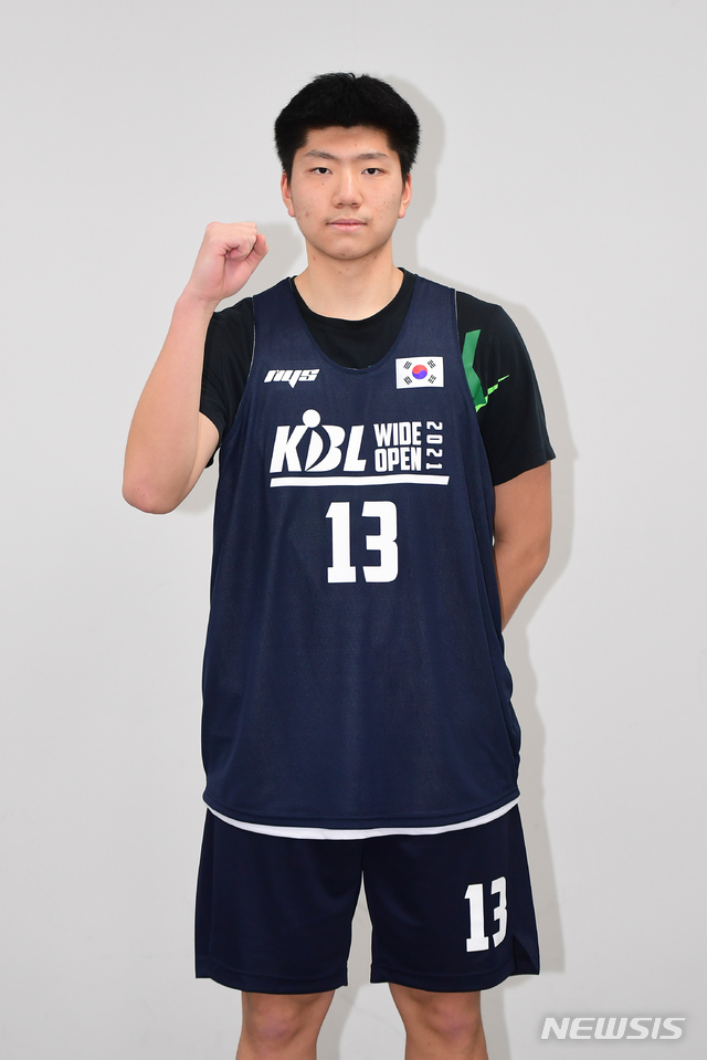 [서울=뉴시스]안남중 구민교 (사진 = KBL 제공)