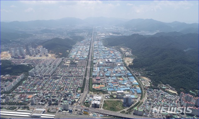 [창원=뉴시스] 경남 창원국가산업단지 전경.(사진=경남도 제공)