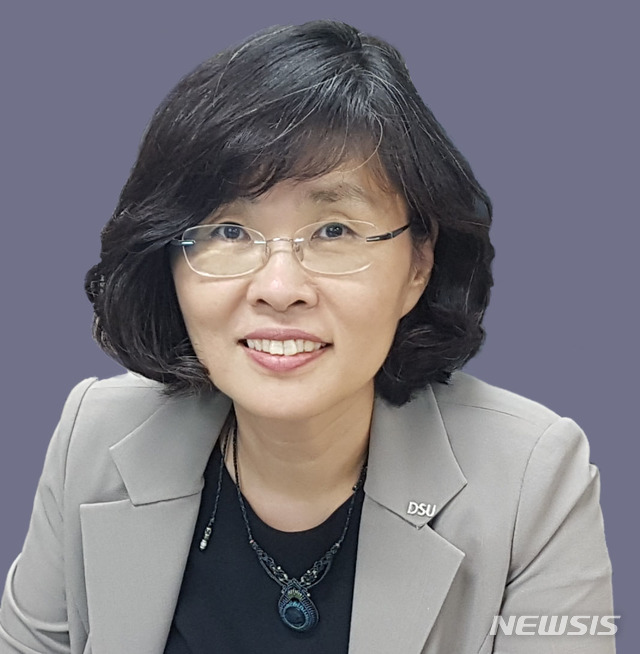 [부산=뉴시스] 동서대는 김정선 총괄부총장이 최근 열린 제33차 세계여성과학기술인네트워크(INWES) 이사회에서 제6대 신임 회장으로 선임됐다고 23일 밝혔다. (사진=동서대 제공)