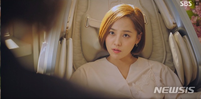 [서울=뉴시스] SBS TV 월화드라마 '펜트하우스' 제18회 (사진= SBS TV '펜트하우스' 방송 캡처) 2020.12.30. photo@newsis.com 