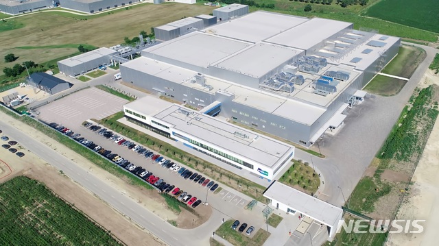 솔루스첨단소재, LG에너지솔루션 품질 승인 획득…전지박 공급 개시