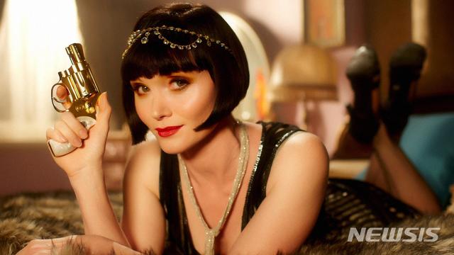 [서울=뉴시스] 호주 드라마 '미스 피셔의 살인 미스터리' 스틸. (사진=왓챠 제공) 2021.01.08 photo@newsis.com