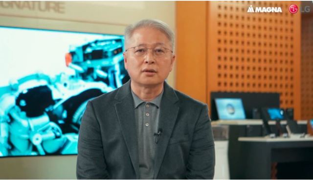 [서울=뉴시스] 마그나 인터내셔널 미디어 컨퍼런스 영상에 출연한 권봉석 LG전자 사장. 사진 CES영상 캡처 
