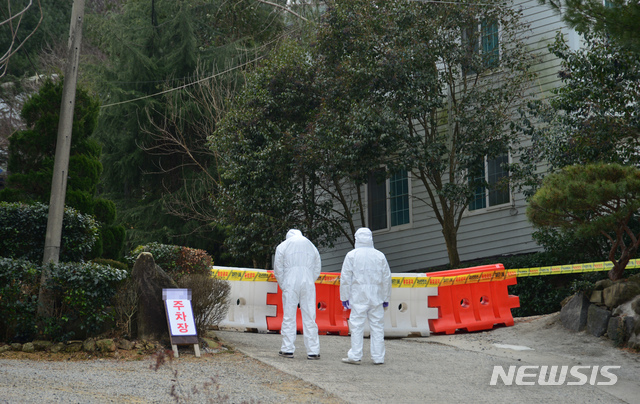 [진주=뉴시스] 지난 12일 경남 진주시 상봉동 국제기도원이 폐쇄된 모습. (사진=뉴시스DB)2021.01.18. photo@newsis.com