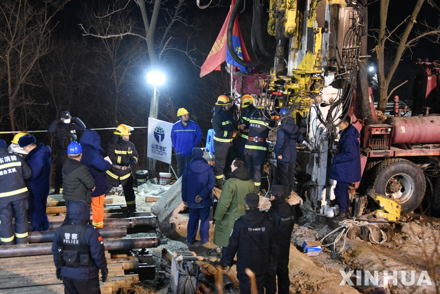 중국 금광서 승강기 추락사고 7명 사망…은폐 의혹까지