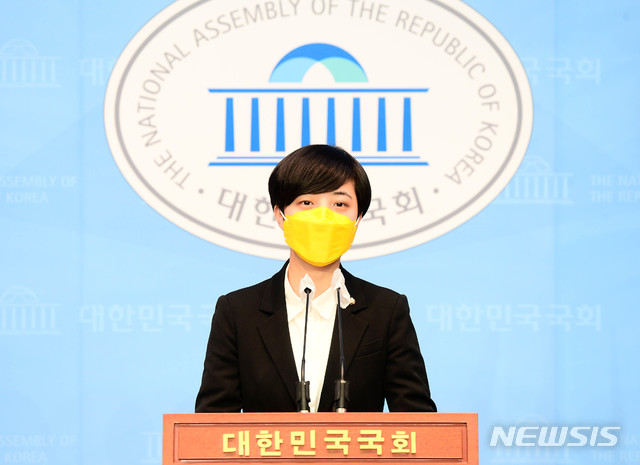 associate_pic