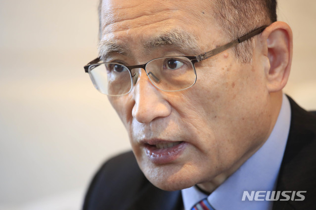 [서울=뉴시스] 박민석 기자 = 위성락 전 주러시아대한민국대사관 대사가 28일 오후 서울 종로구의 한 카페에서 뉴시스와 인터뷰를 하고 있다. 2021.01.29. mspark@newsis.com