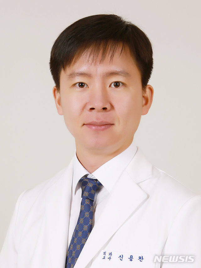 [서울=뉴시스] 일산백병원 외과 신용찬 교수. (사진= 일산백병원 제공) photo@newsis.com