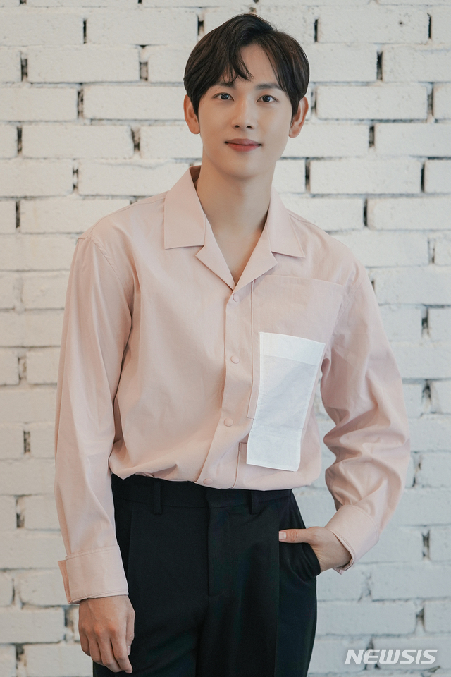 [서울=뉴시스]배우 임시완. (사진=플럼에이앤씨 제공) 2021.02.05. photo@newsis.com