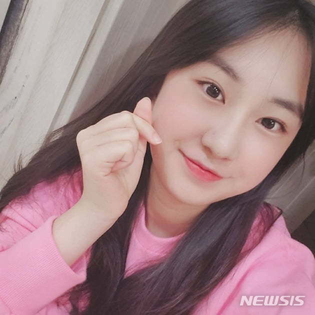 [서울=뉴시스] TV조선 예능 프로그램 '내일은 미스트롯2'에 출연한 가수 전유진 (사진 출처=전유진 인스타그램) 2021.02.05. photo@newsis.com