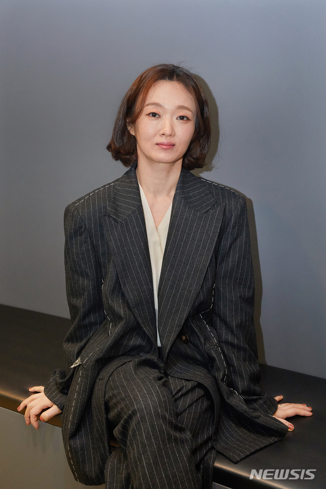 [서울=뉴시스]배우 이봉련. (사진=씨제스엔터테인먼트 제공) 2021.02.07. photo@newsis.com