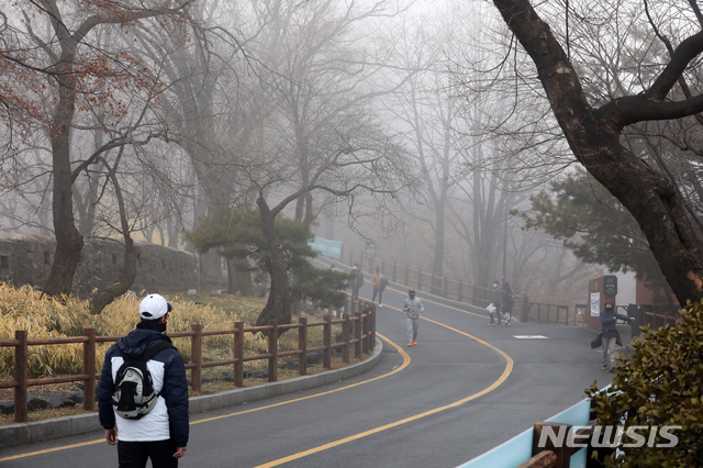 충남권 아침까지 짙은 안개…낮 최고 28도